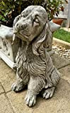 Statue en pierre épagneul | Sculpture de jardin en forme de chien